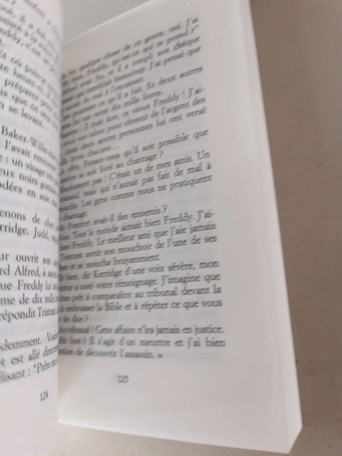 Soupçons et préjugés de M.C. Beaton par l'auteur de la série Agatha raisin - photo numéro 8