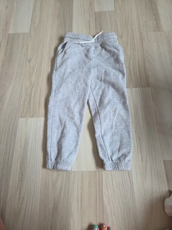 Pantalon gris de sport / jogging taille 3 ans primark