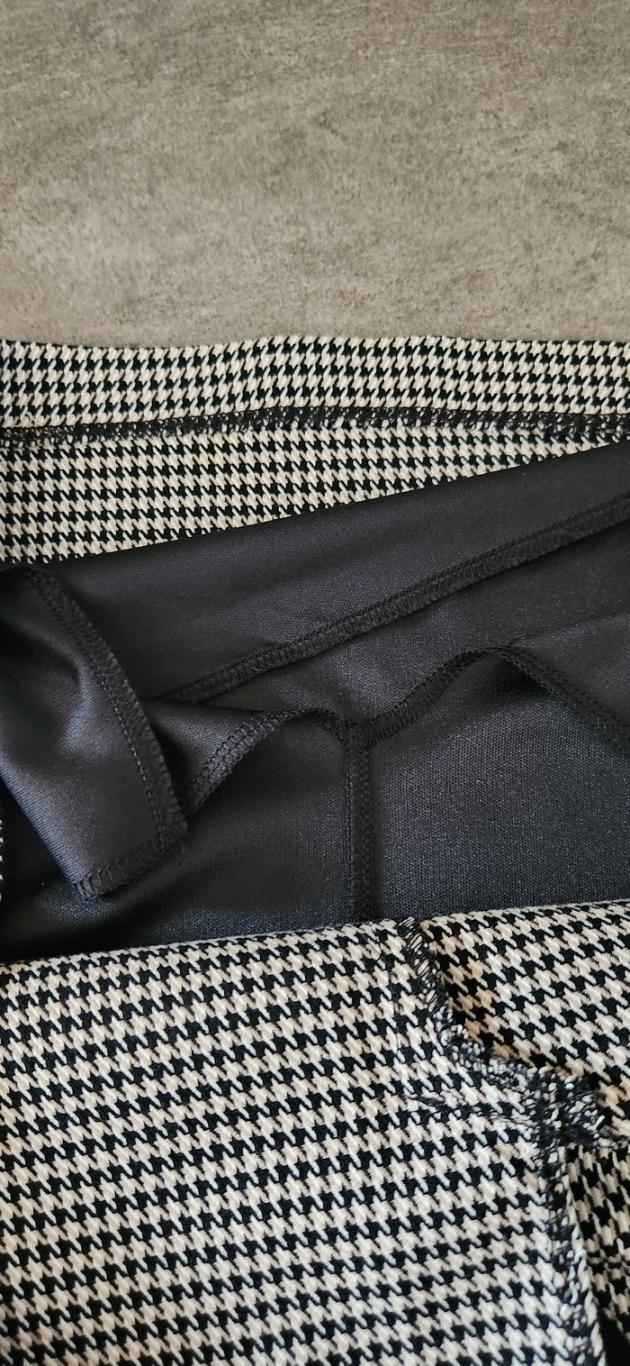 Jupe motif pied de poule NEUVE - photo numéro 4