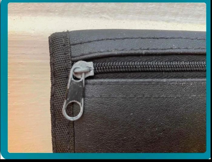 Portefeuille - photo numéro 3