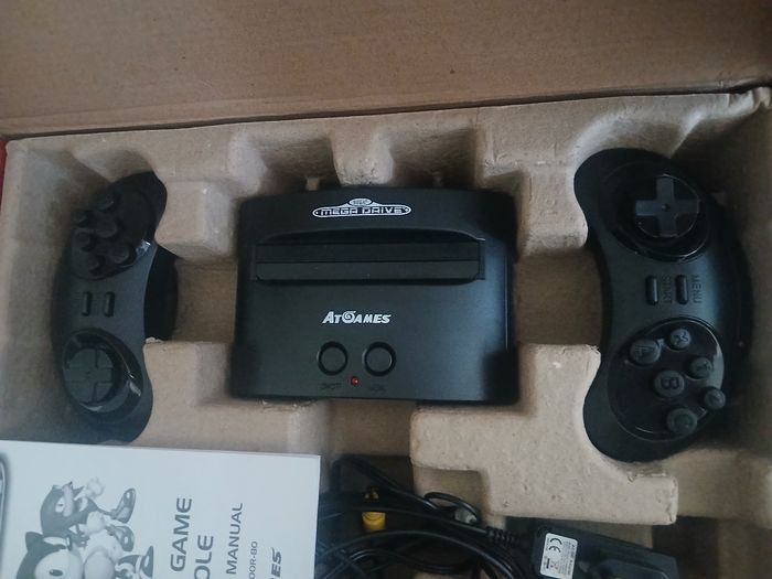 Megadrive sega console de jeu manette sans fil anniversaire sonic 80 jeux - photo numéro 2