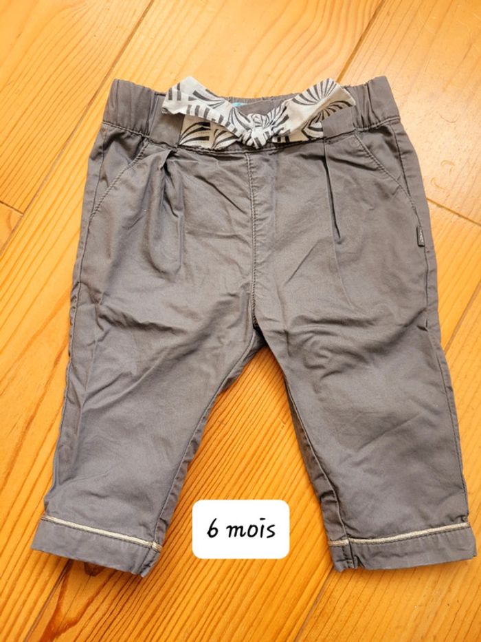 Pantalon souple et léger (6 mois)