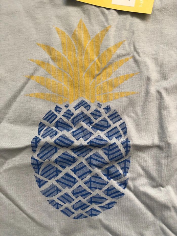 Tee-shirts neufs - photo numéro 2