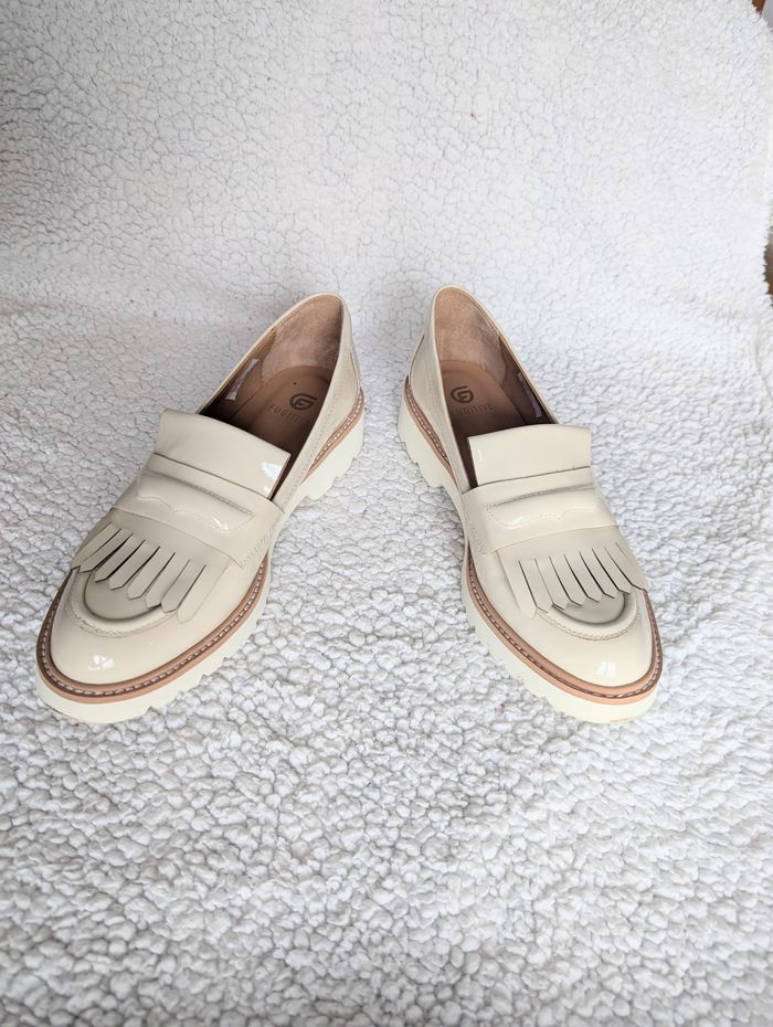 Chaussures femme neuves - Loafers/ derbies à franges vernis - Fugitive