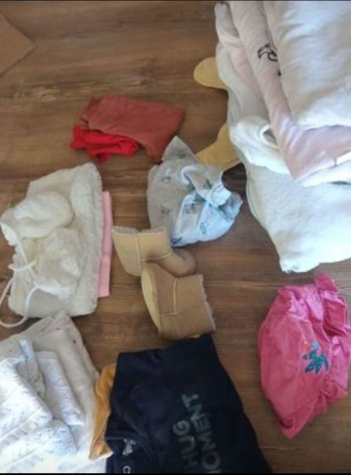 Lot vêtements fille 9 mois