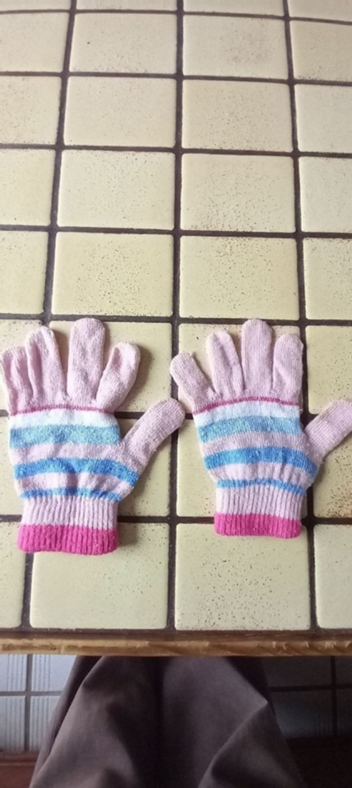 Paire de gants 6 ans Charlotte au fraises