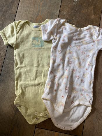 Lot de 2 bodys petit bateau 3 mois