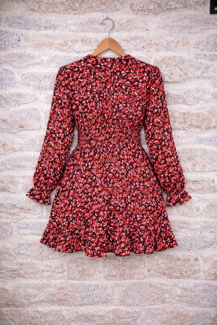 Robe cœurs affolants pétillant rouge rose et noir Femme taille 54 marque Boohoo 💍 - photo numéro 8