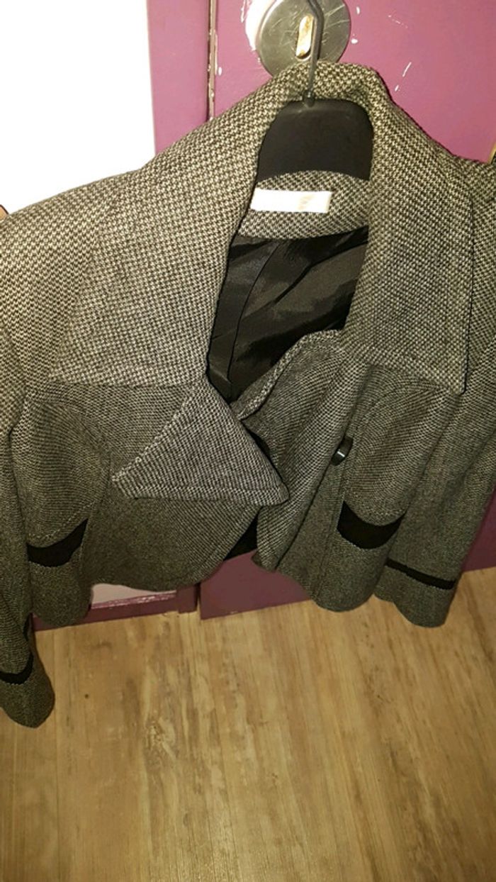 Belle veste bien taillée Promod taille 40 - photo numéro 2