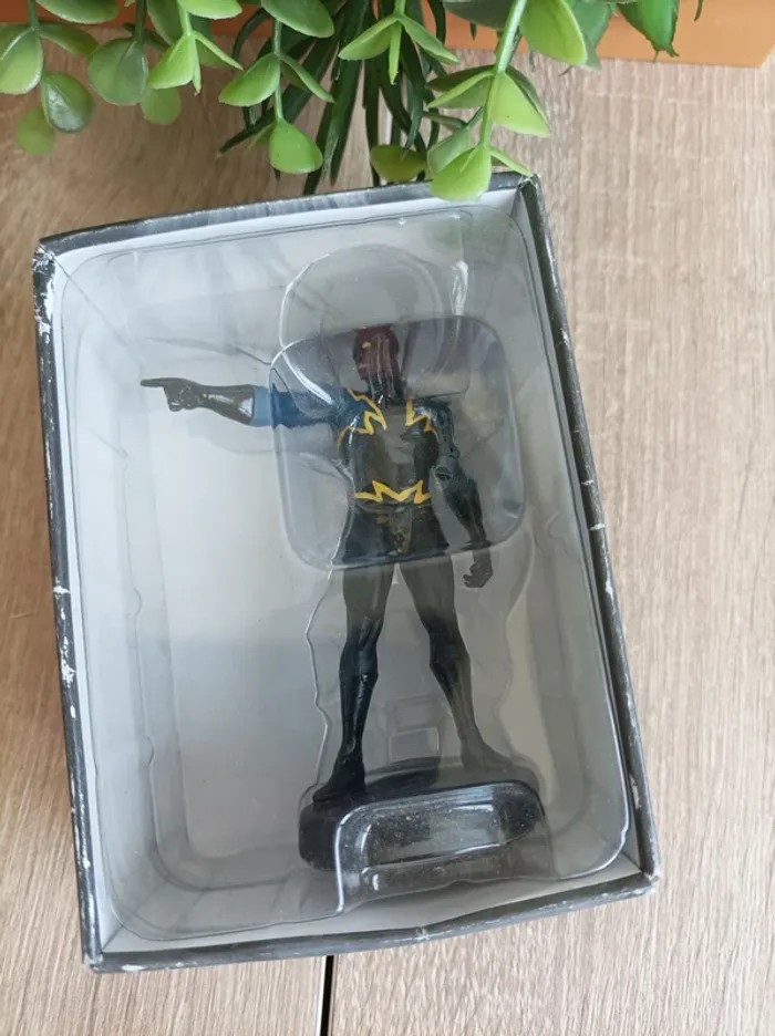 Figurine DC Comics Black Lightning Eaglemoss Super Héros
