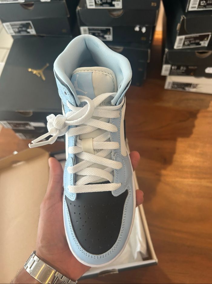 Jordan 1 taille 38.5 - photo numéro 2