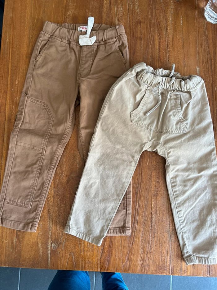 Lot 2 pantalons DPAM et TAO 36 mois
