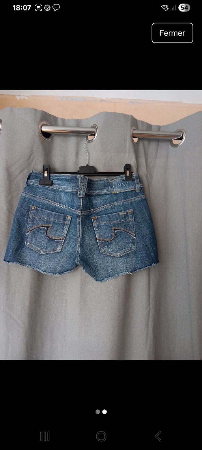 Très jolie short en jeans taille M Mango - photo numéro 2
