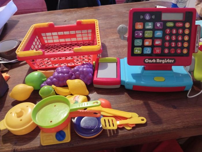 Caisse enregistreuse marchande plus dinette