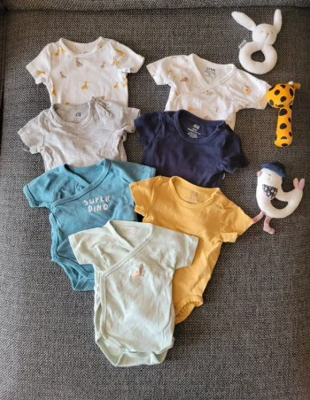 Lot 7 bodies garçon 3 mois