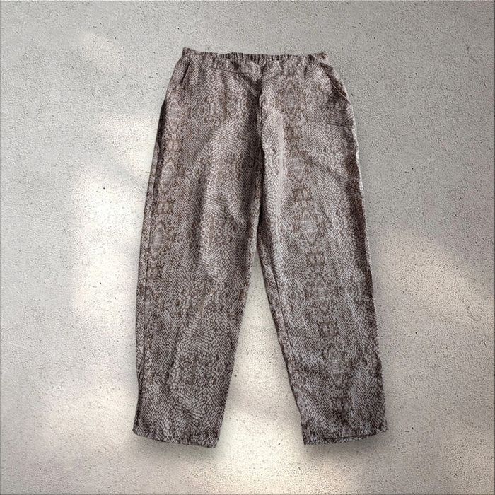 Pantalon taille élastique jambes larges motifs python taille M - photo numéro 2
