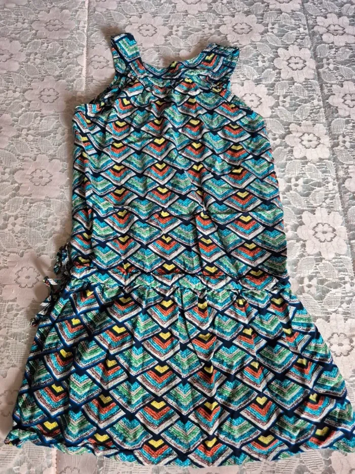 Robe T 6/7 ans - photo numéro 4