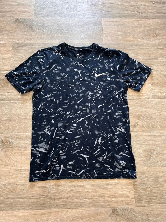T shirt taille M - photo numéro 2