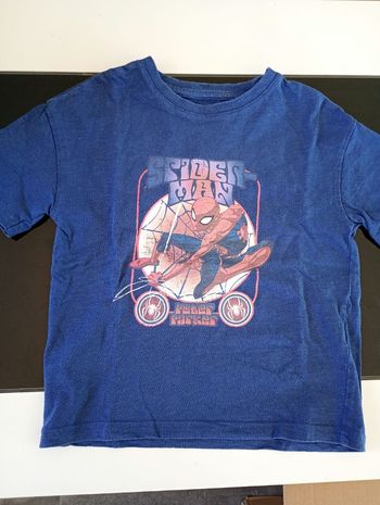 Tee shirt manches courtes spiderman 