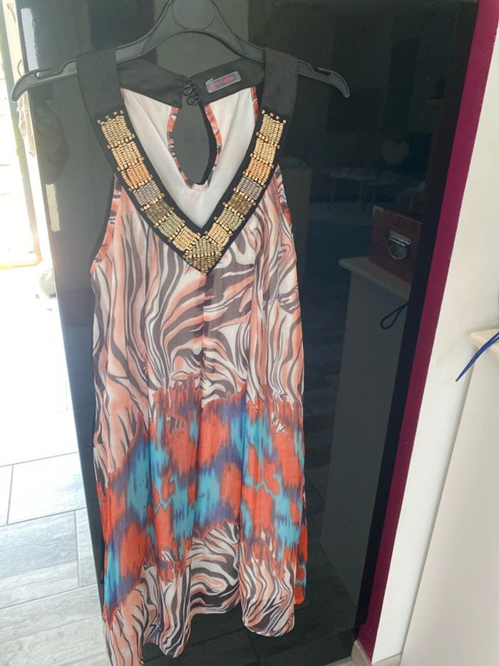 Robe épaule dénudée - photo numéro 2