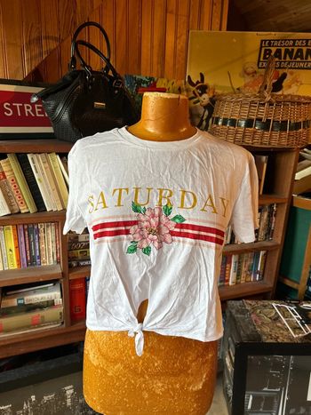 Crop top t-shirt blanc fleur M