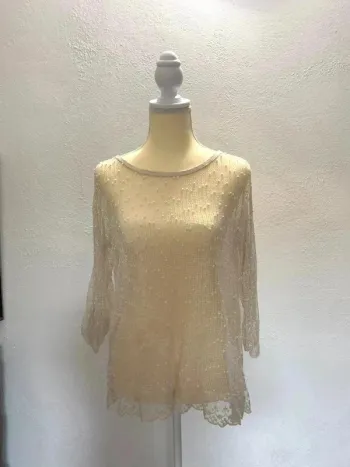Haut crème élégant en dentelle à pois – Made in Italy – Taille 38/40