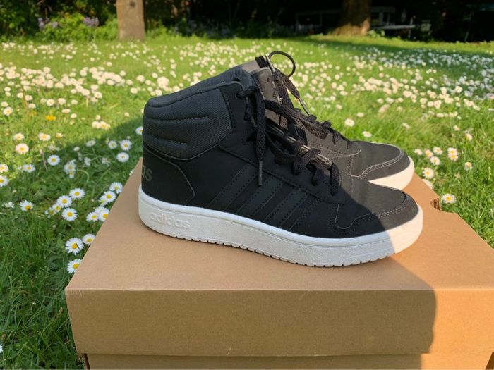 Chaussures Adidas 36 - photo numéro 3