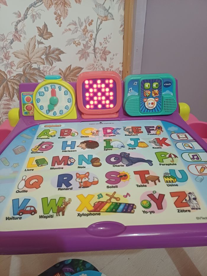 Bureau éducatif VTech 3 en 1 - photo numéro 2