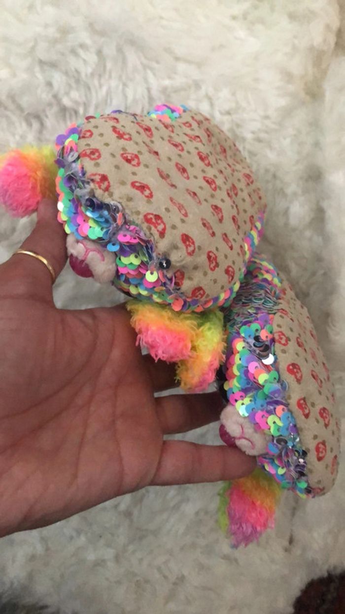 Très jolie pantoufle fille (taille 33) - photo numéro 6