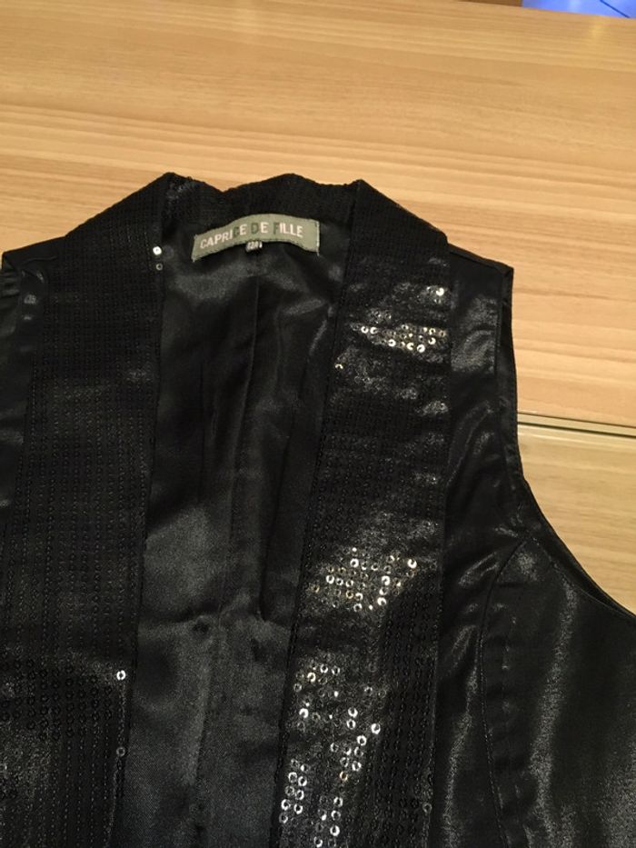 Petite veste sans manche - photo numéro 4