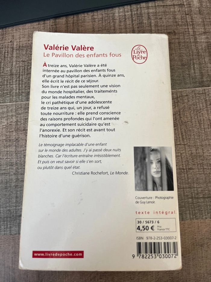 Livre : le pavillon des enfants fous - photo numéro 2