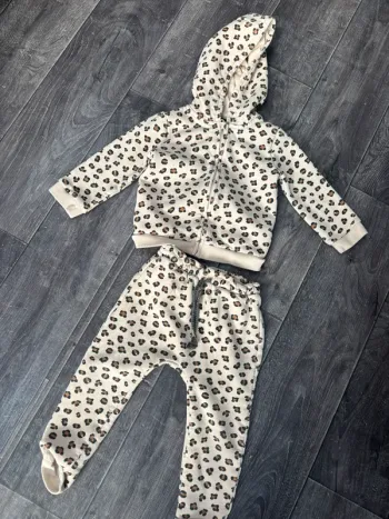 Ensemble leopard fille jogging 36 mois