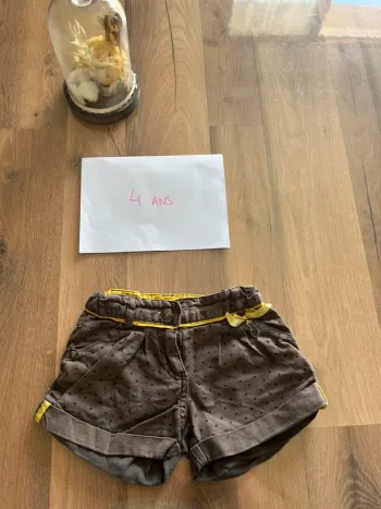 Short - 4 ans