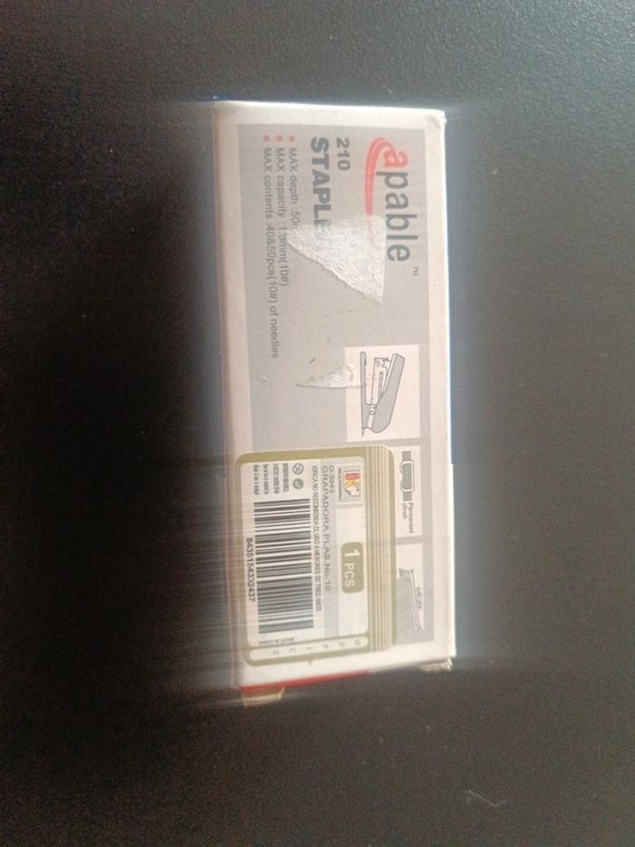 Petite agrafeuse - photo numéro 2