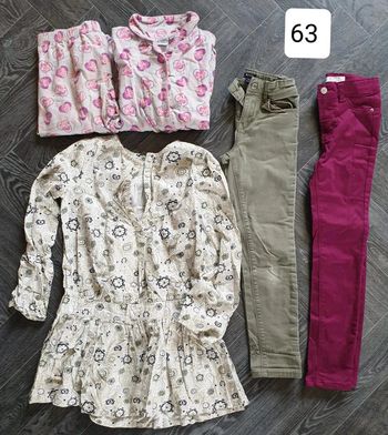 Lot de 4 vêtements fille 7 ans