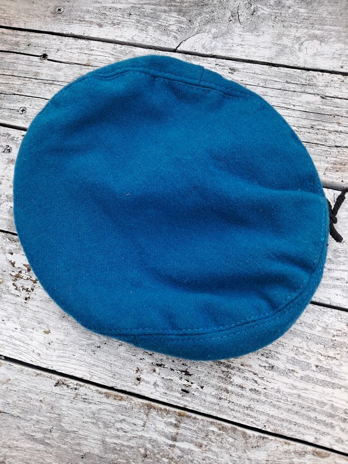 Béret bleu  russe