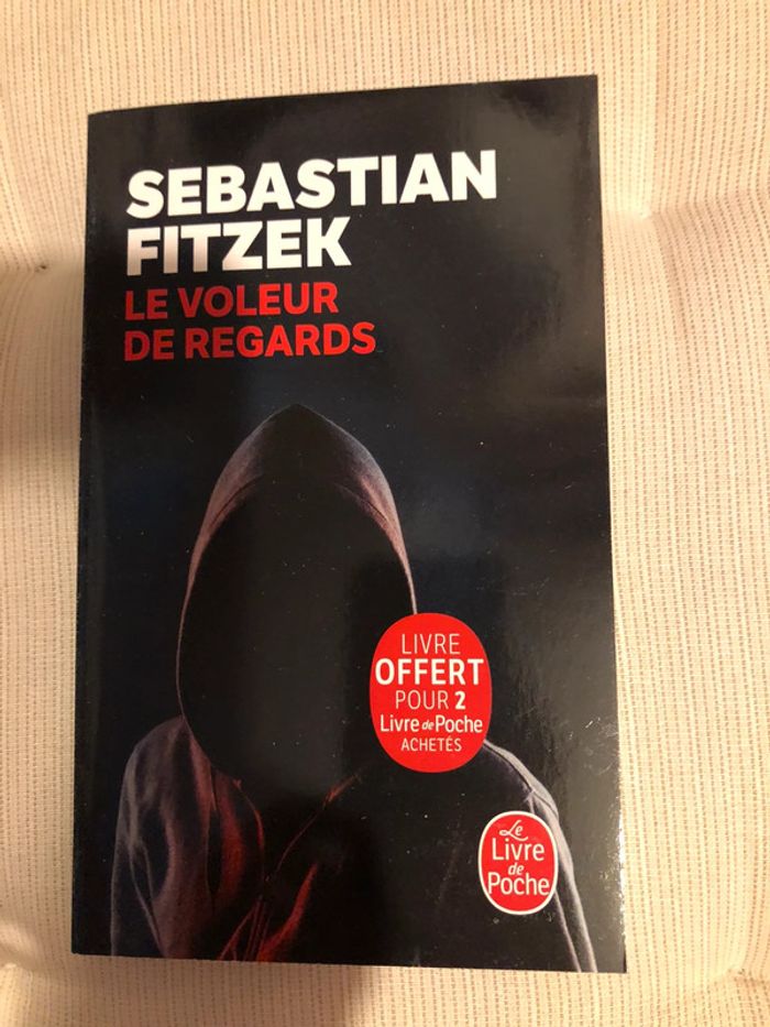 Livre le voleur de regards