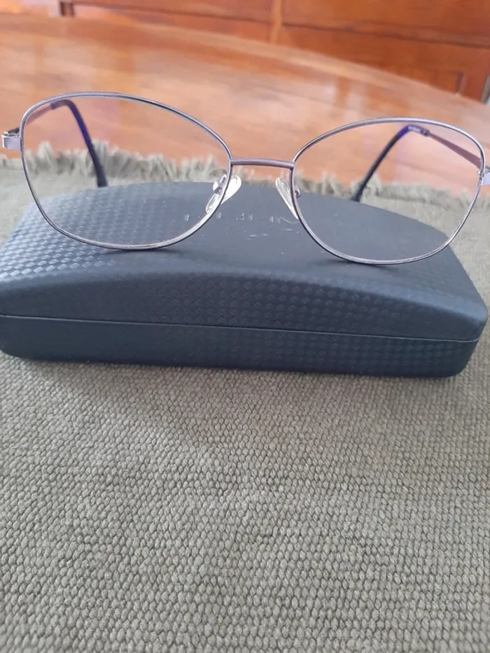 Lunette filium