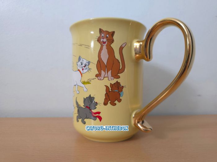 Tasse / Mug / Cup Disney Les Aristochats 50 ans years Marie Berlioz Toulouse Duchesse The Aristocats - photo numéro 2