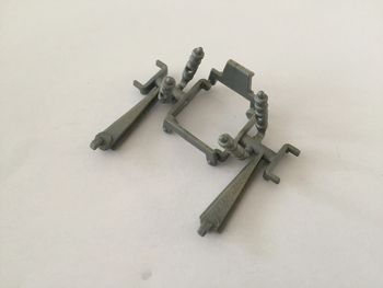 Suspension arrière pièce détachée miniature jaguar type E 1961 1/18 burago #A39