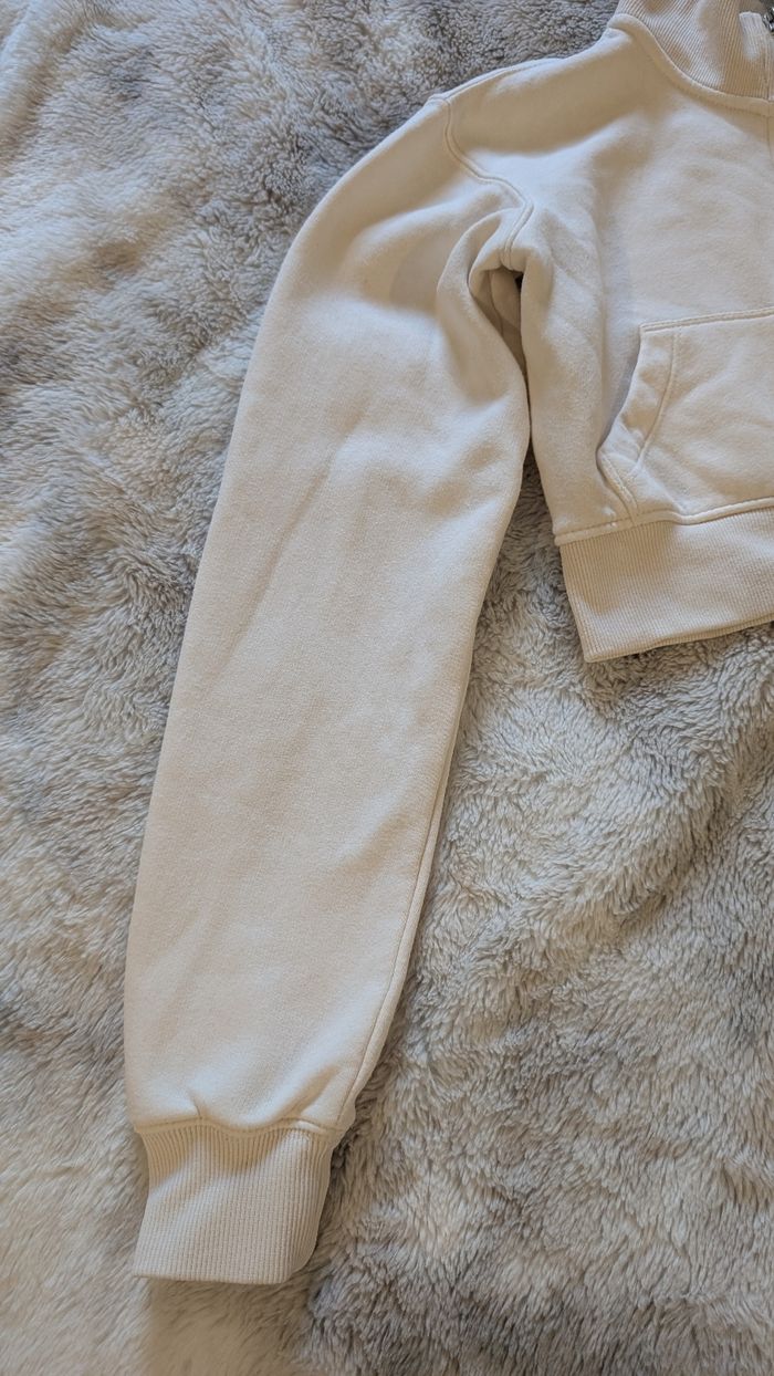 Veste Crop Top Bershka taille XS - photo numéro 2