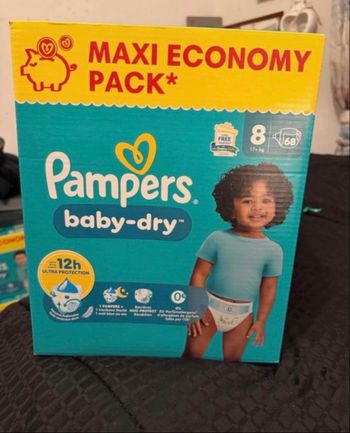 Pampers baby dry taille 8 