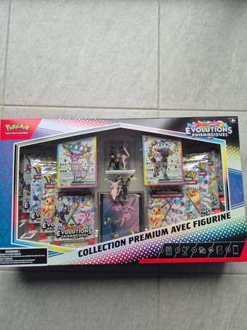 Collection premium avec figurine evolution prismatique 