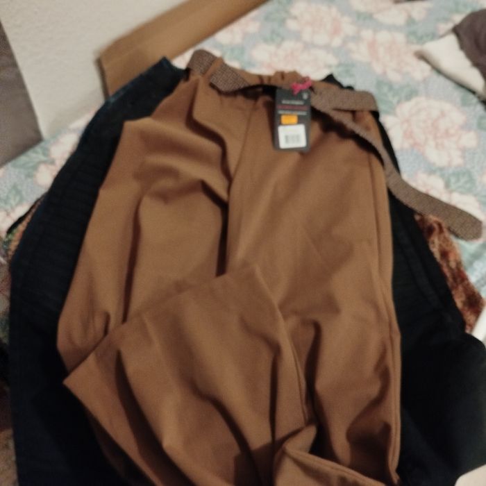 Vêtements très bon etat - photo numéro 4