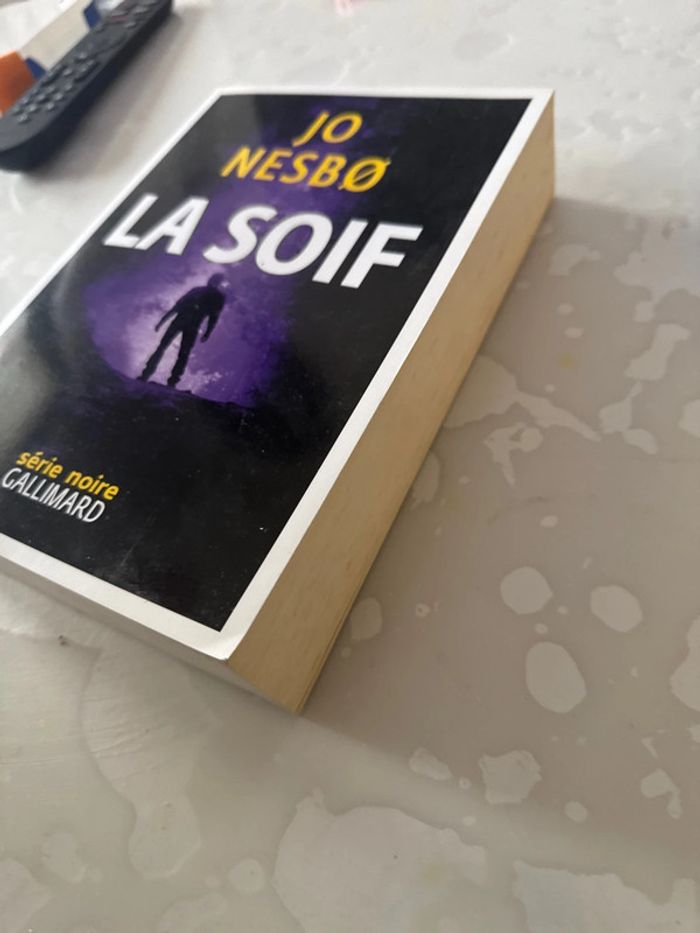 Livre la soif - Jo nesbø - photo numéro 5