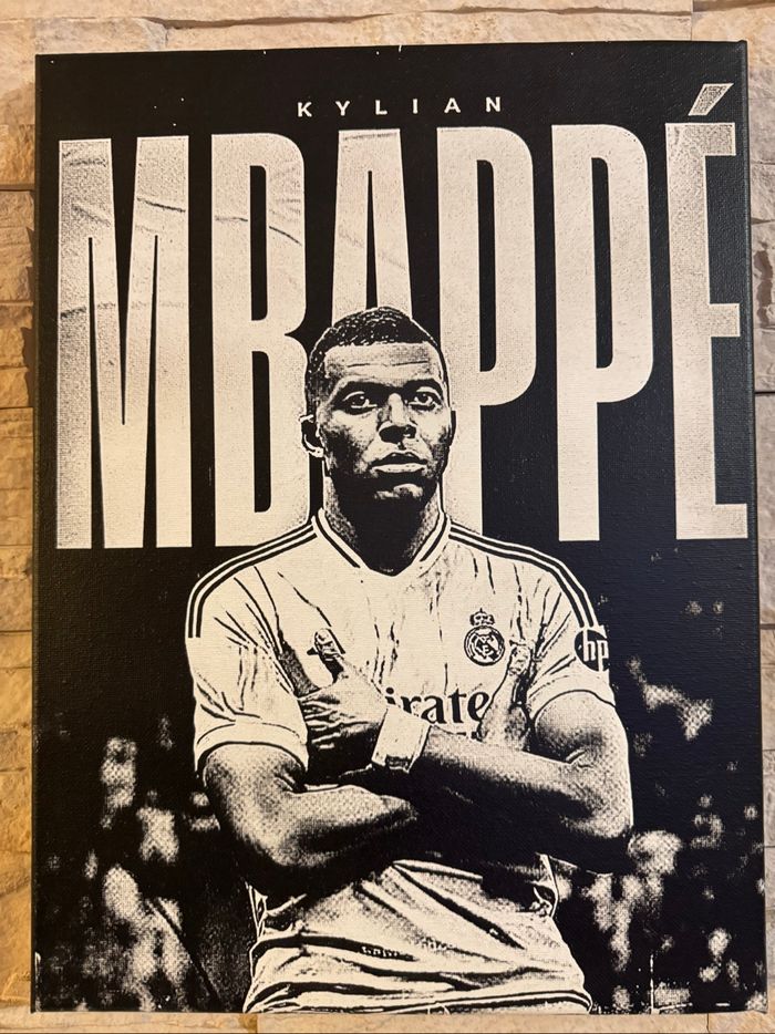 Tableau Kylian Mbappé - Real Madrid en toile 30x40cm - photo numéro 2