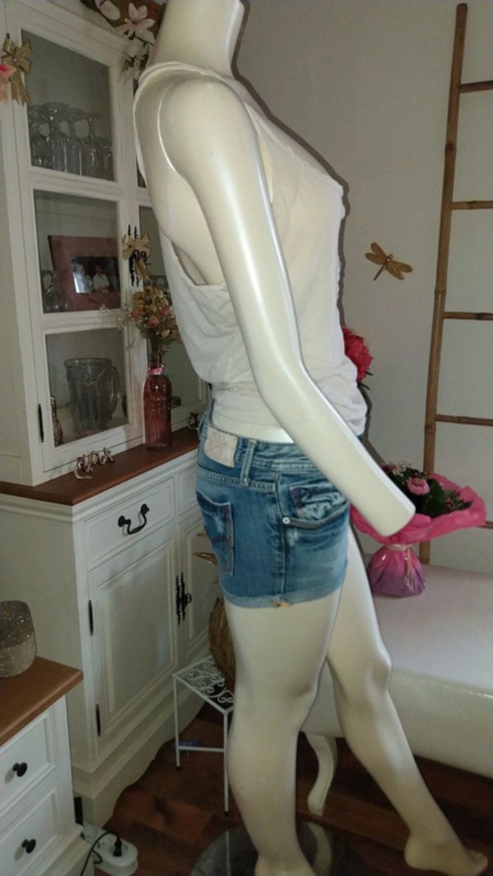 Short en jean by Le Temps des Cerises très bon état Taille 25 - photo numéro 8
