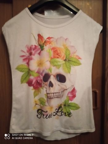 Tee-shirt blanc avec dessin true love