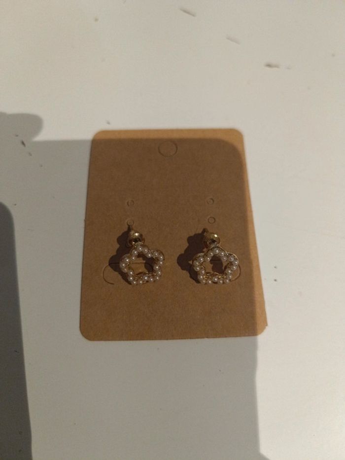 Boucle d'oreille