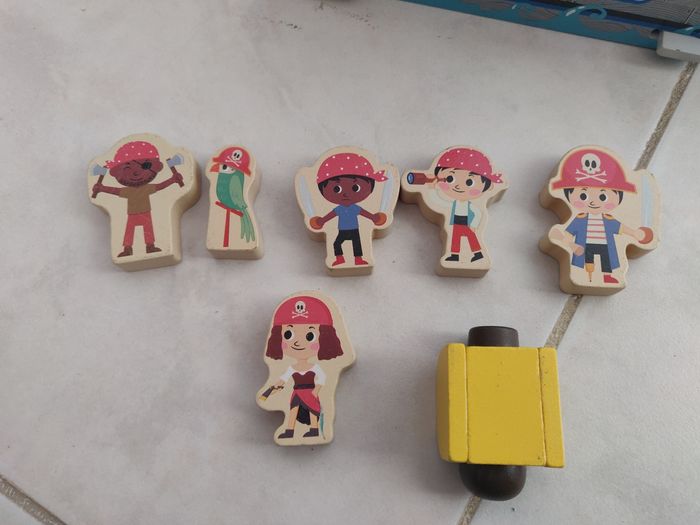 Bateau en bois très bon état - photo numéro 6